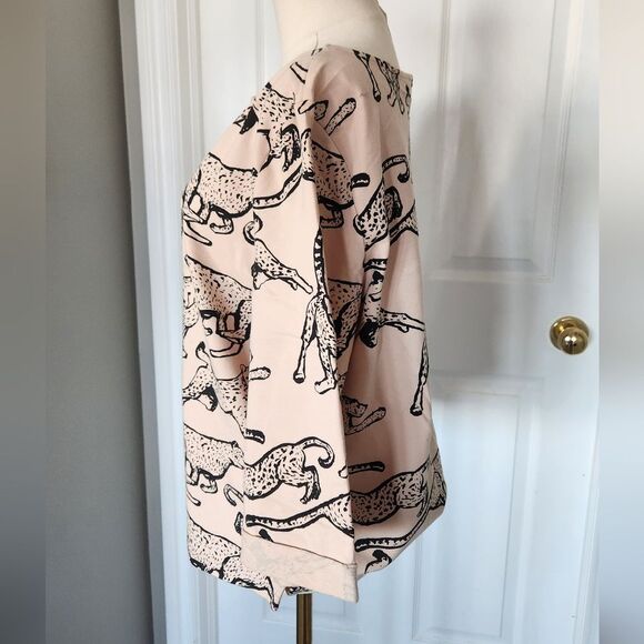 NWOT H&M Peach Cheetah Shirt - Size Medium - Picture 3 of 8